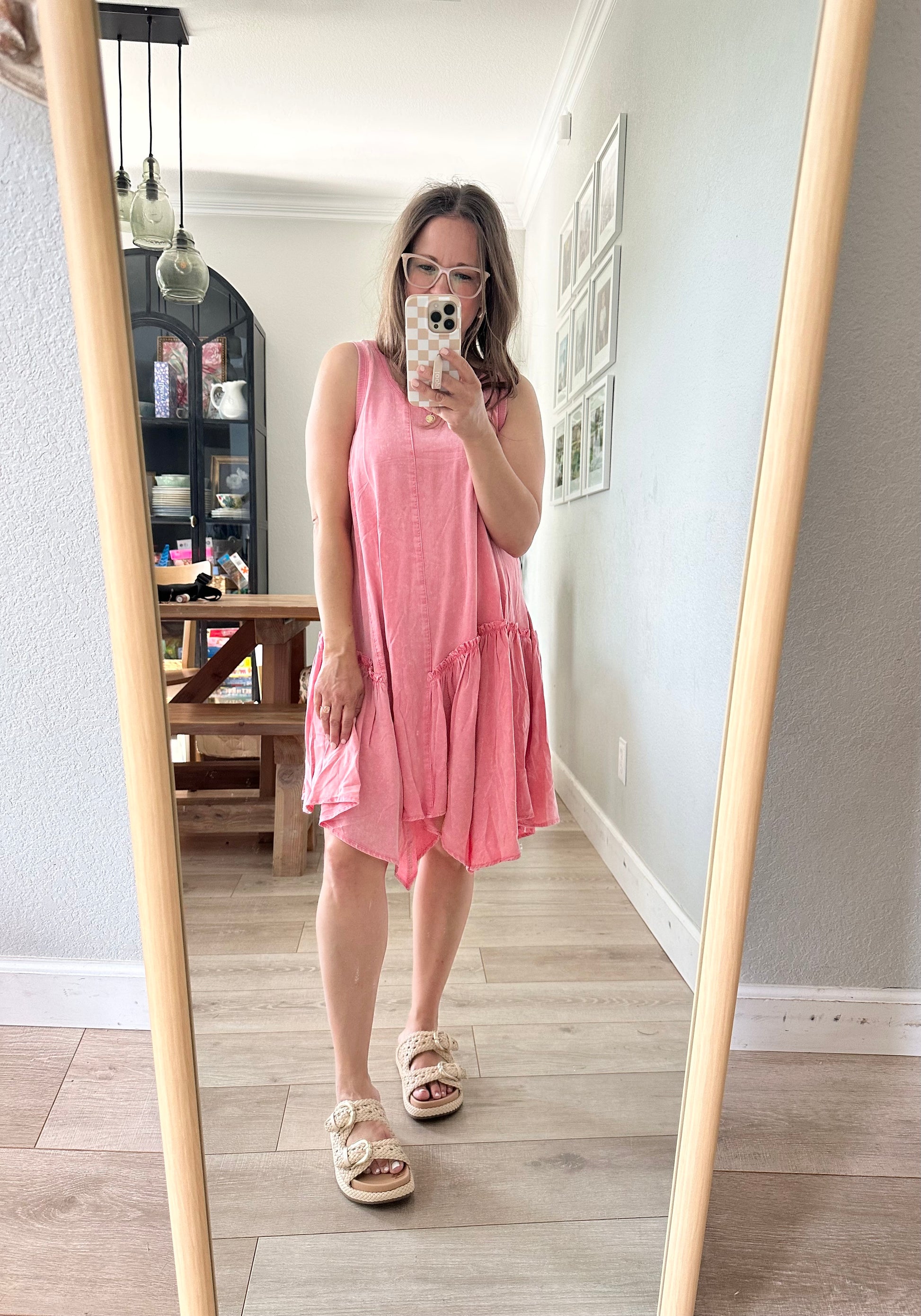 humble the great pink dress Humble the Great's third single "Pink Dress" just released this week! We can't get enough of the dreamy alternative R&B single, and we hope you love it as much as we do! . . . . . #