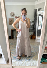 Load image into Gallery viewer, Janie Dress